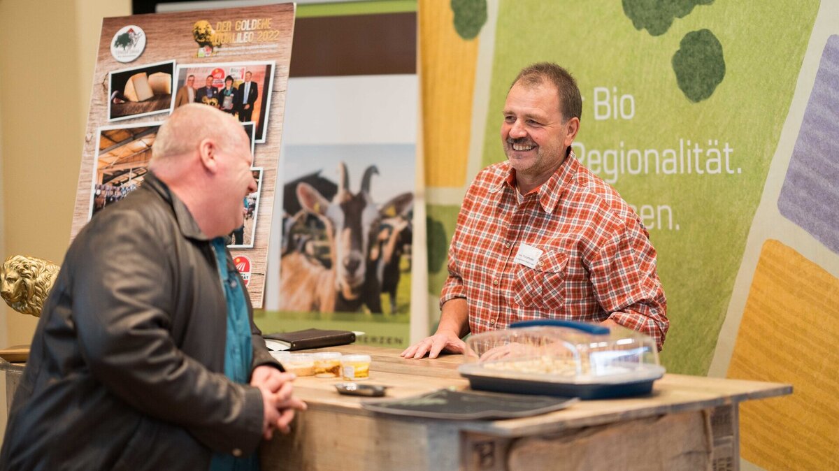 csm_240924_Warenboerse_2023_Michael_Foerster_und_Hans_Trumpfheller_Warenboerse_1bee0f78a6