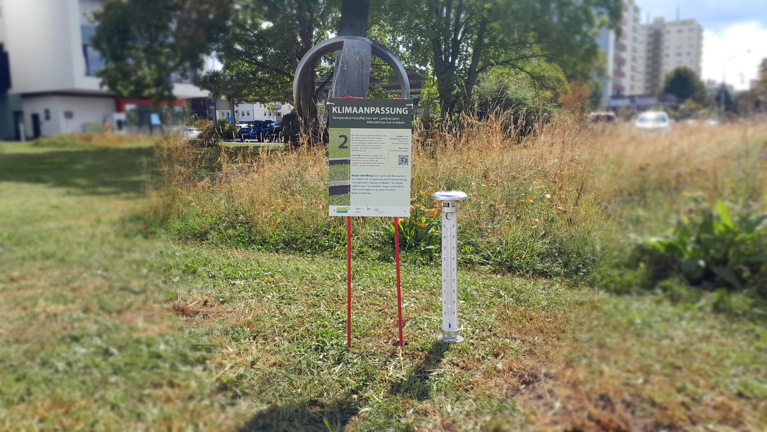 Temperaturmessfläche am Landratsamt